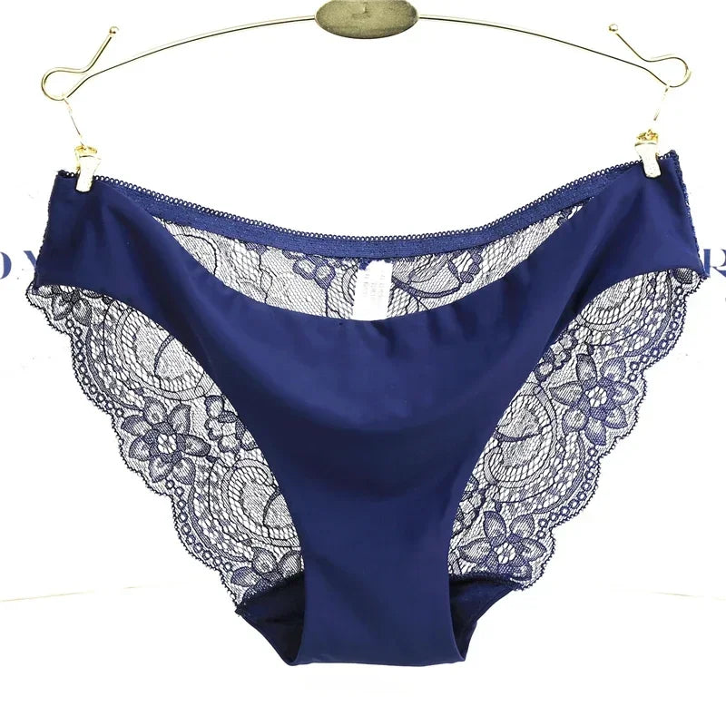 Women's Seamless Lace Briefs – Breathable Cotton Comfort (1 Pair)