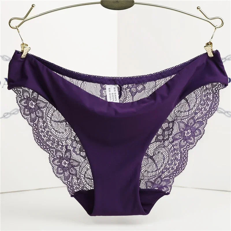 Women's Seamless Lace Briefs – Breathable Cotton Comfort (1 Pair)