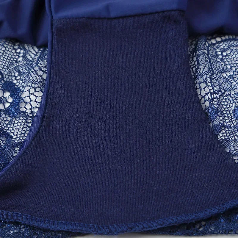 Women's Seamless Lace Briefs – Breathable Cotton Comfort (1 Pair)