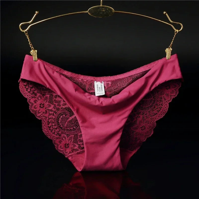 Women's Seamless Lace Briefs – Breathable Cotton Comfort (1 Pair)