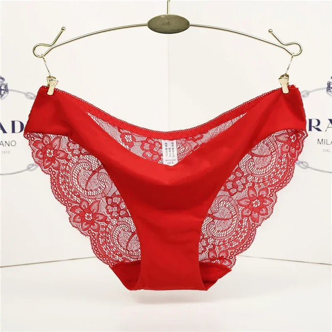 Women's Seamless Lace Briefs – Breathable Cotton Comfort (1 Pair)