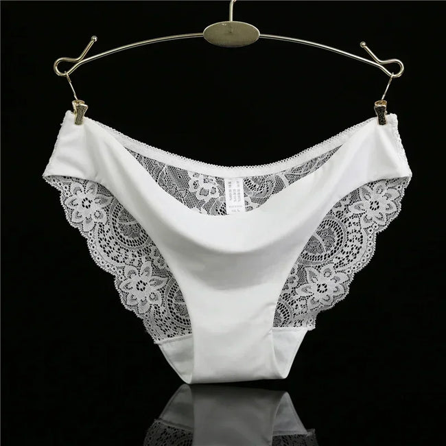 Women's Seamless Lace Briefs – Breathable Cotton Comfort (1 Pair)