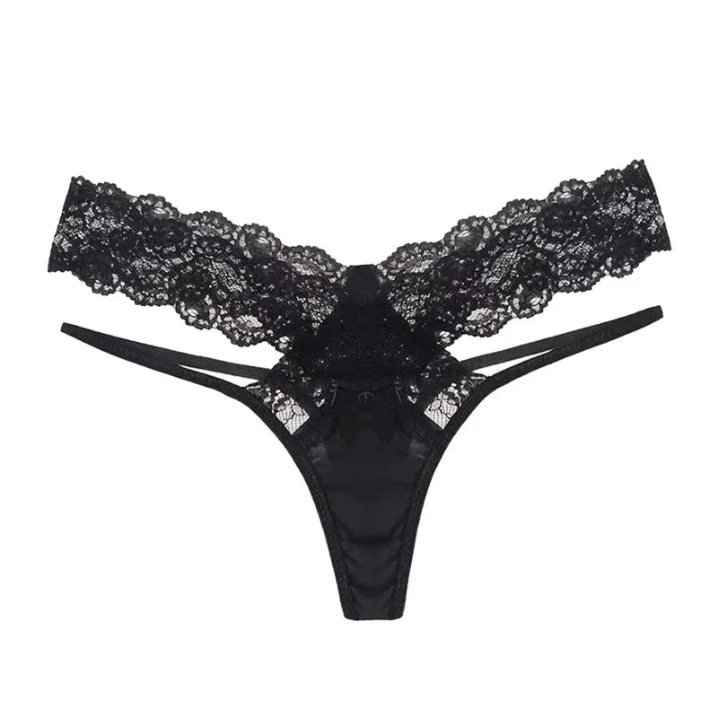 Plus Size Floral Lace Briefs – Breathable Comfort & Feminine Style